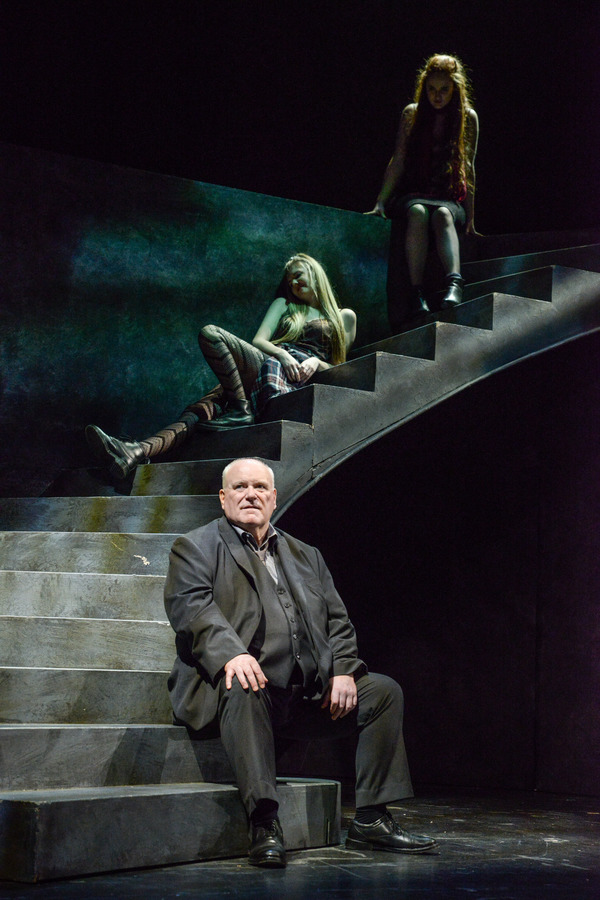 Photo Flash: First Look at LONG SHADOWS Image
