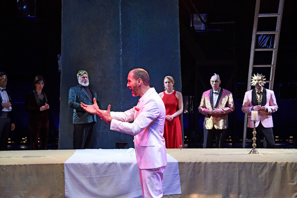 Mauro Hantman as Macbeth, with the cast of Macbeth Photo