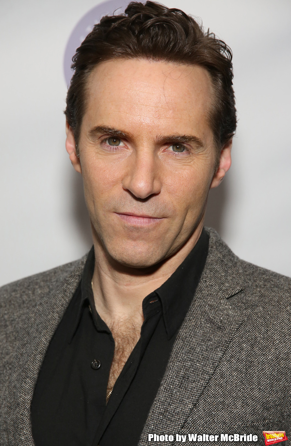 Alessandro Nivola Photo