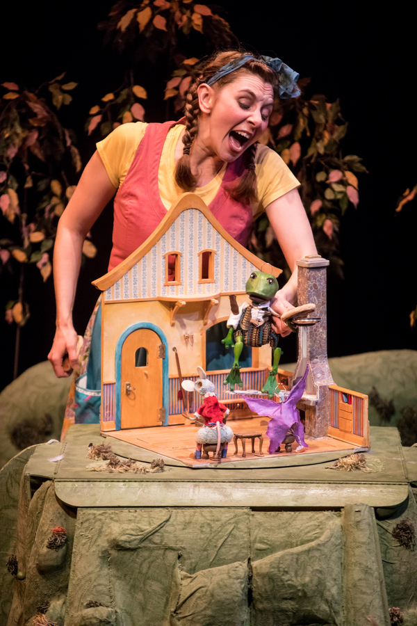 Photo Flash: Children's Theatre Company's Presents THE BIGGEST LITTLE HOUSE IN THE FOREST Image