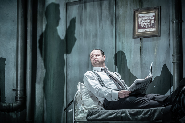 Photo Flash: First Look at Martin Freeman, Danny Dyer & Cast In PINTER SEVEN Image