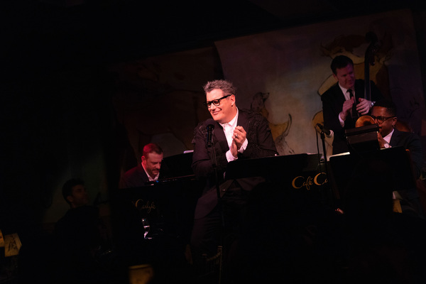 Photo Flash: Isaac Mizrahi Performs at Cafe Carlyle Image