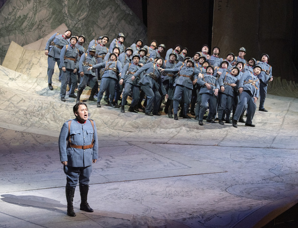 Photo Flash: Kathleen Turner Makes Her Operatic Debut in LA FILLE DU REGIMENT 