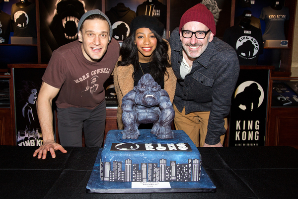BWW Flashback: KING KONG Takes Final Broadway Bow Image