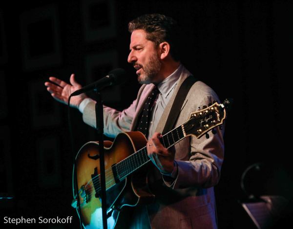Photo Coverage: John Pizzarelli Brings Music and Humor To Birdland Image