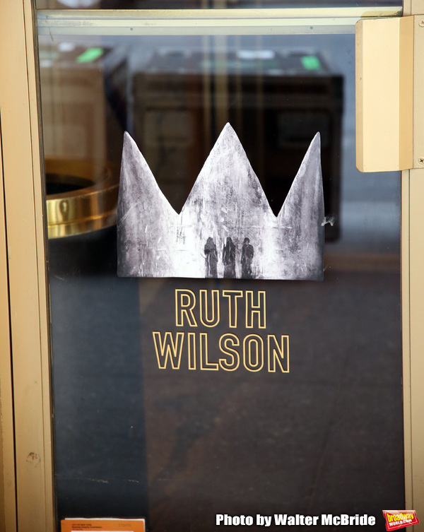 Up on the Marquee: KING LEAR, Starring Glenda Jackson Image