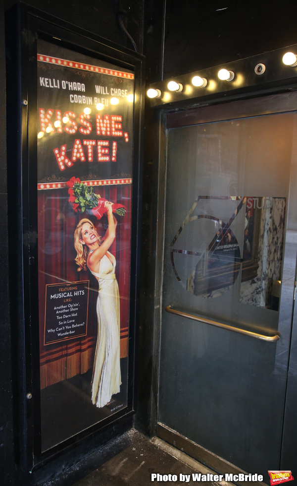 Up On The Marquee: KISS ME, KATE! Image