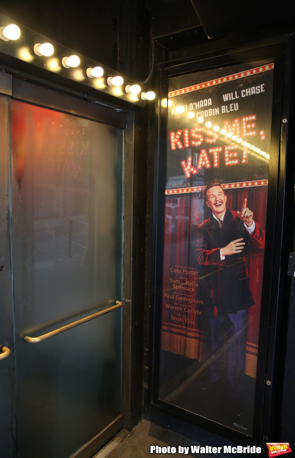 Up On The Marquee: KISS ME, KATE! Image