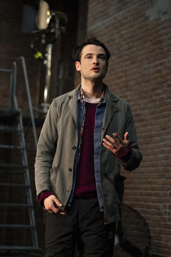 Photo Flash: First Look at Jake Gyllenhaal and Tom Sturridge in SEA WALL / A LIFE Image