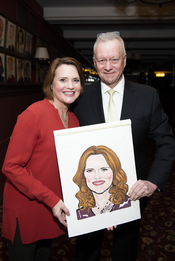 Photo Flash: Broadway Friends Celebrate Jennifer Laura Thompson's New Portrait at Sardi's! Image