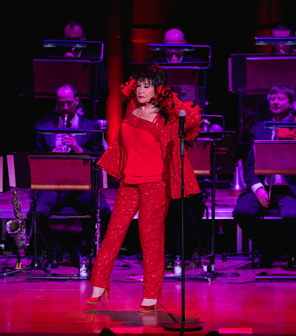Photo Flash: Chita Rivera Thrills on the London Stage Image