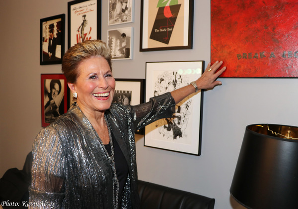 Photo Coverage: Lorna Dallas Brings New Solo Show STAGES to Birdland Image
