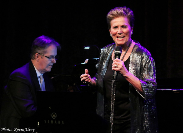 Photo Coverage: Lorna Dallas Brings New Solo Show STAGES to Birdland Image
