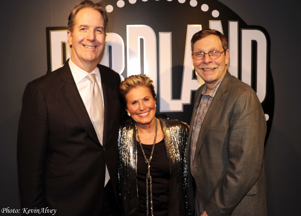 Photo Coverage: Lorna Dallas Brings New Solo Show STAGES to Birdland Image