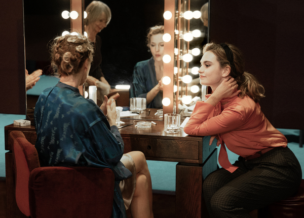 Photo Flash: Check Out More Photos of Gillian Anderson and Lily James in ALL ABOUT EVE Image