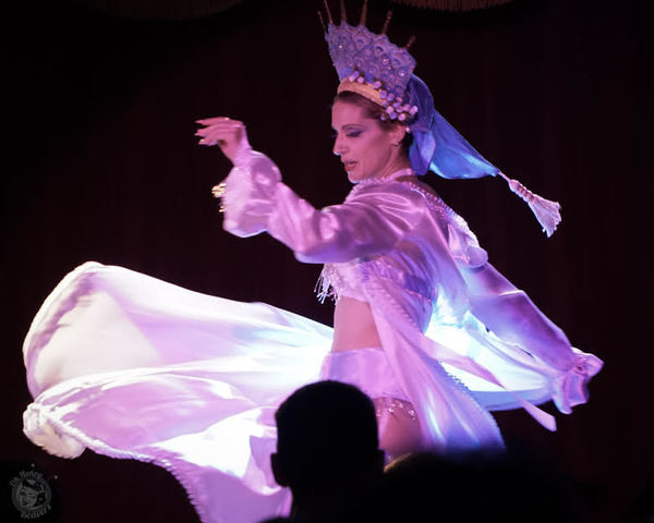 Richard Jay-Alexander Turns His Eye Onto Burlesque & Honey Beavers Image
