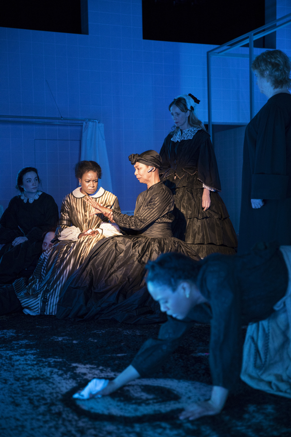 Photo Flash: Inside LCT3's MARYS SEACOLE Image