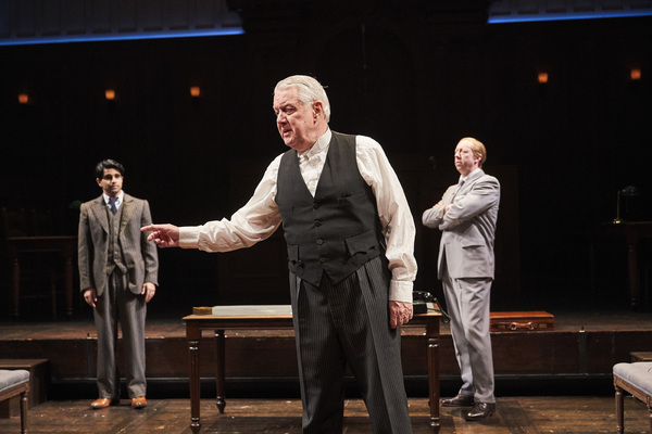 Photo Flash: First Look at Great Lakes Theater's WITNESS FOR THE PROSECUTION Image