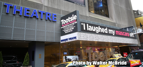 Theatre Marquee unveiling for "Tootsie" starring Santino Fontana, Lilli Cooper, Sarah Photo