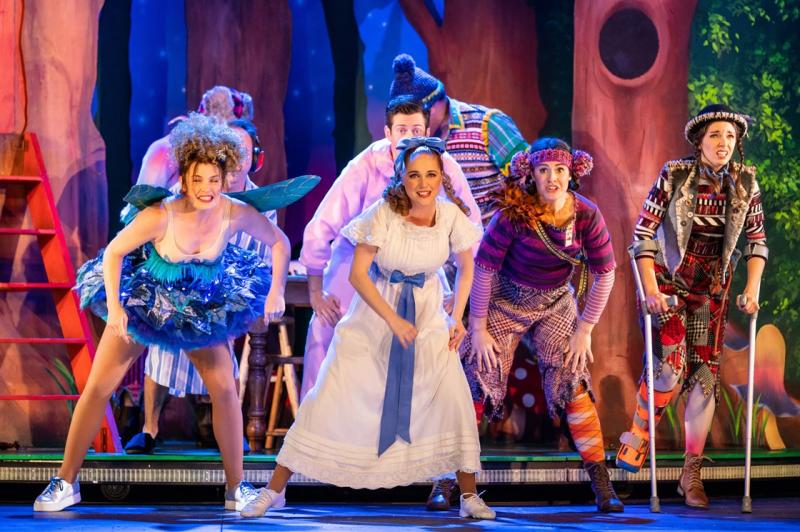 Review: Cornley Polytechnic Drama Society's Comic Chaos Strikes Again With PETER PAN GOES WRONG 