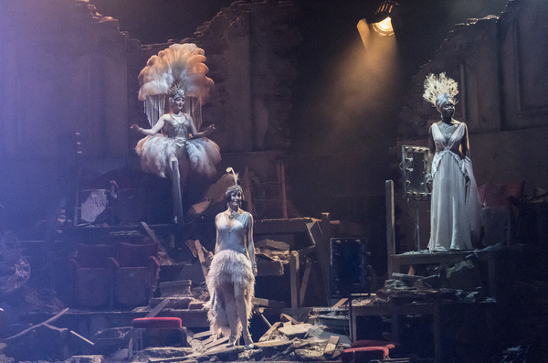 Photo Flash: First Look at National Theatre's FOLLIES  Image