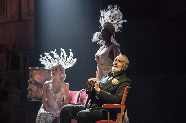 Photo Flash: First Look at National Theatre's FOLLIES Image