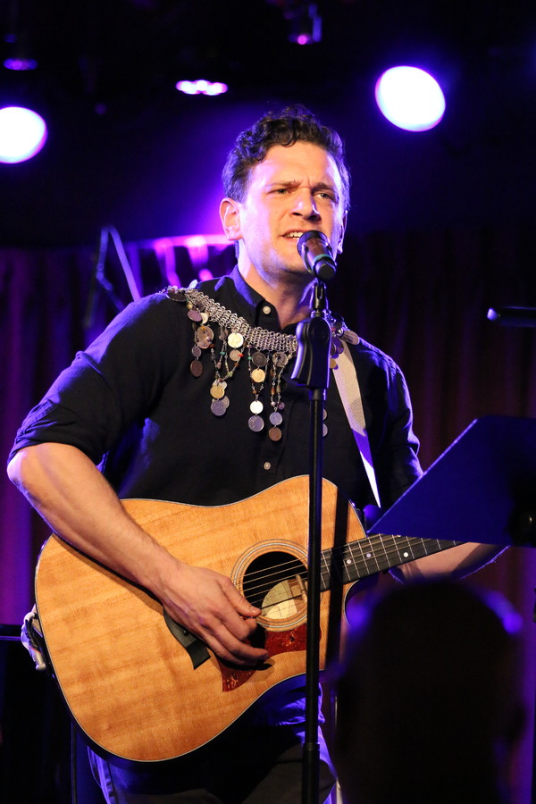 Photo Flash: Stars Sing for World Peace at the Green Room 42 Image