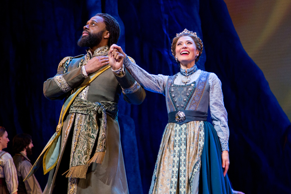 Photo Coverage: Joe Carroll, Ryann Redmond & Noah J. Ricketts Take First Bows in FROZEN Image