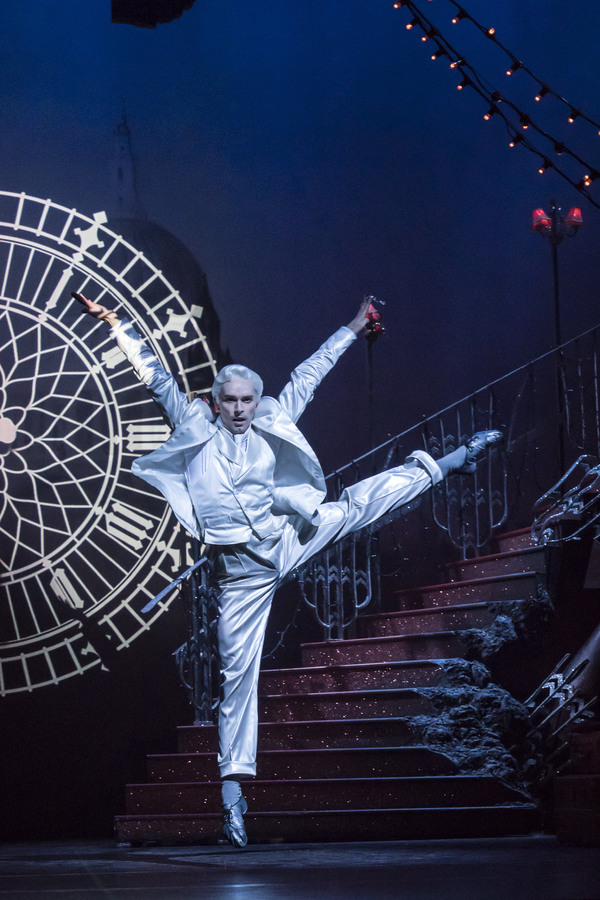 Photo Flash: Matthew Bourne's CINDERELLA at the Ahmanson Image