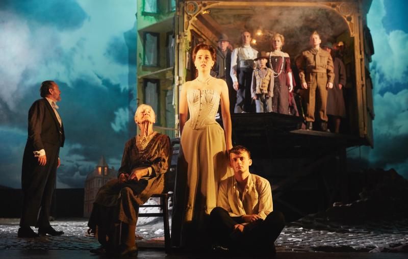 Review: AN INSPECTOR CALLS at Chicago Shakespeare Theater 