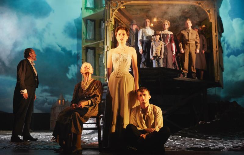 Review: AN INSPECTOR CALLS at Chicago Shakespeare Theater Image