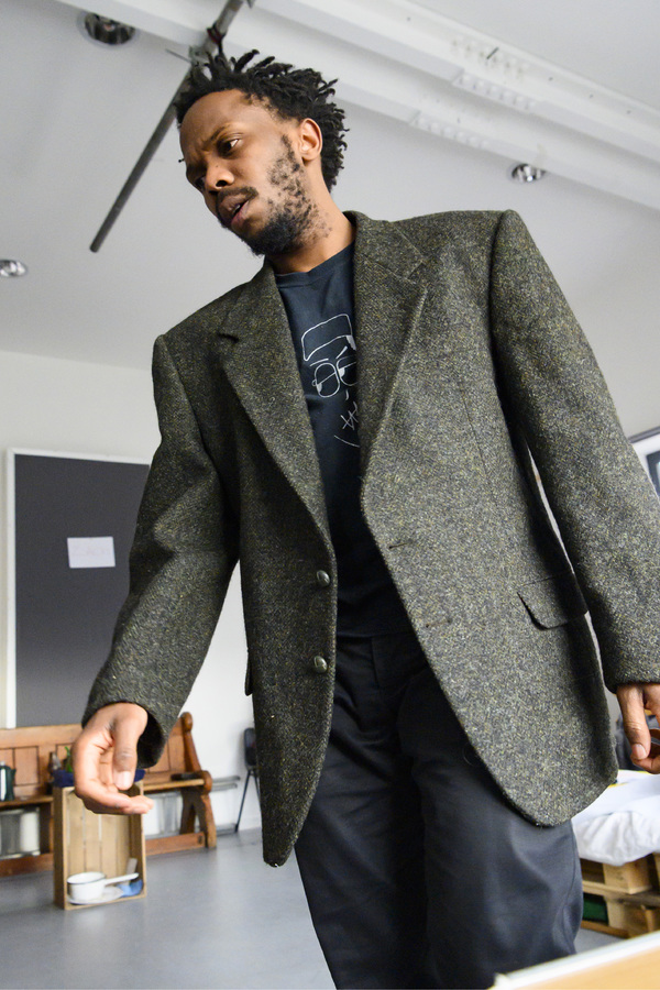 Photo Flash: Inside Rehearsal For BLOOD KNOT at Orange Tree Theatre Image