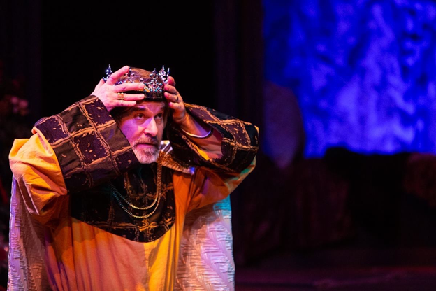 Review: THE LION IN WINTER at Iowa Stage: Holiday Family Issues at Their Best Image