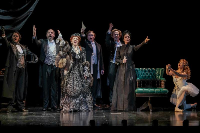 PHOTOS: First Look at The New World Tour of THE PHANTOM OF THE OPERA Image
