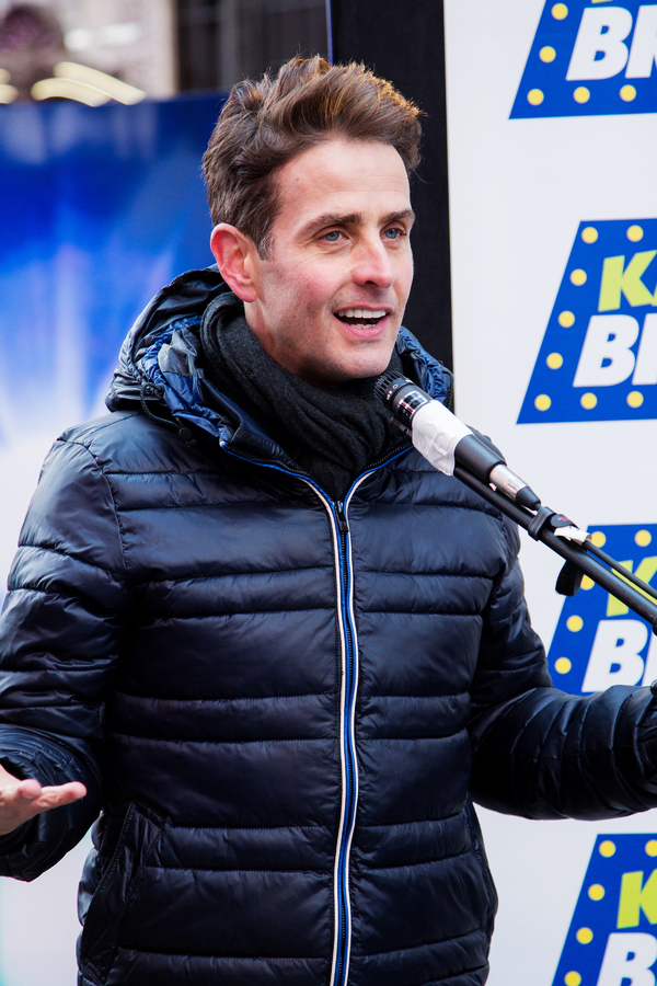 Photo Coverage: Joey McIntyre, Caitlin Kinnunen & Isabelle McCalla Help Kick Off Kids Night on Broadway in Times Square! Image
