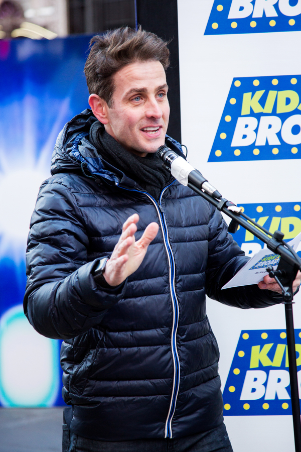 Photo Coverage: Joey McIntyre, Caitlin Kinnunen & Isabelle McCalla Help Kick Off Kids Night on Broadway in Times Square! Image