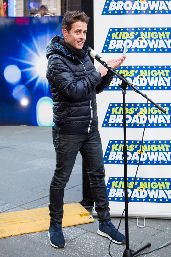 Photo Coverage: Joey McIntyre, Caitlin Kinnunen & Isabelle McCalla Help Kick Off Kids Night on Broadway in Times Square! Image
