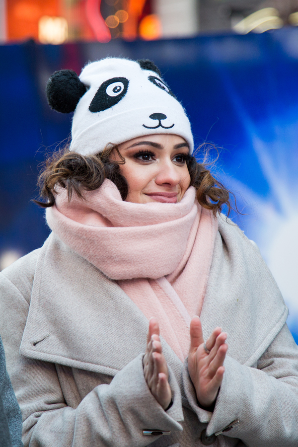 Photo Coverage: Joey McIntyre, Caitlin Kinnunen & Isabelle McCalla Help Kick Off Kids Night on Broadway in Times Square! Image