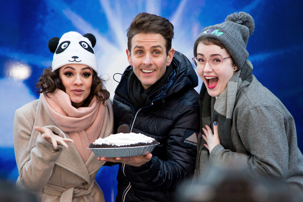 Photo Coverage: Joey McIntyre, Caitlin Kinnunen & Isabelle McCalla Help Kick Off Kids Night on Broadway in Times Square! Image