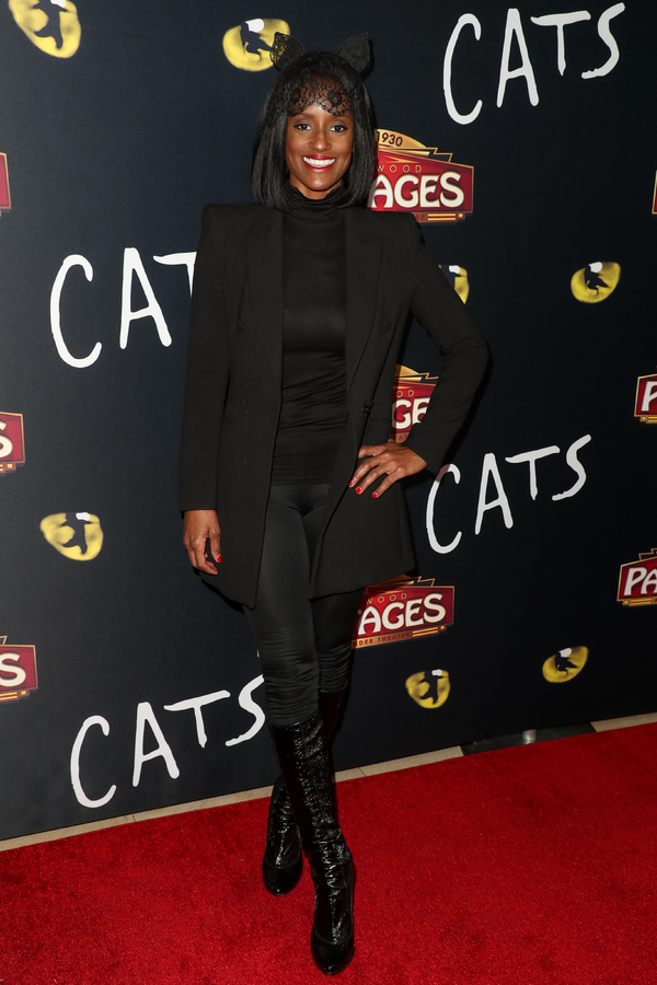 Photo Flash: On The Opening Night Red Carpet of CATS at the Pantages Image
