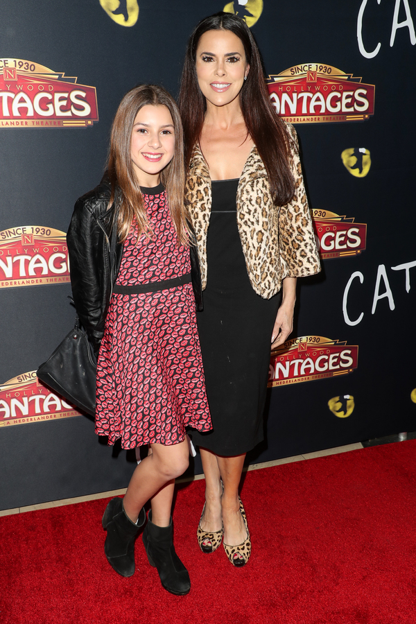 Photo Flash: On The Opening Night Red Carpet of CATS at the Pantages Image
