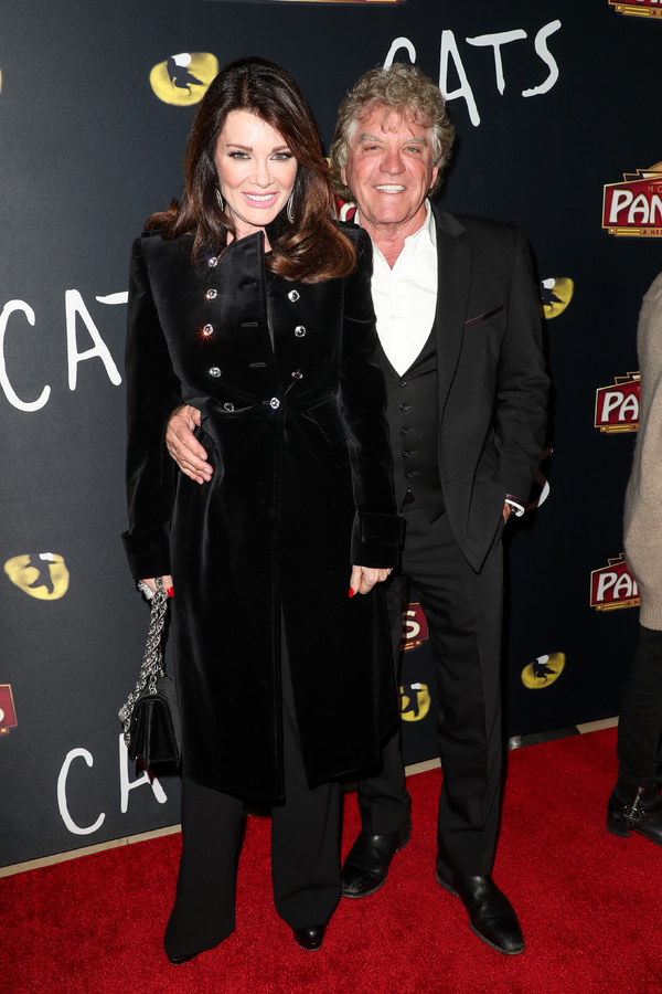 Photo Flash: On The Opening Night Red Carpet of CATS at the Pantages Image