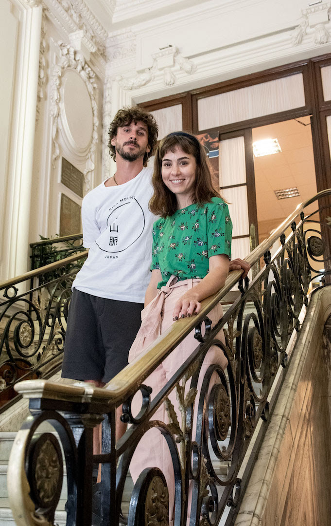 Pablo Del Campo avanza con CAMARERA y UNA VEZ EN LA VIDA en Argentina