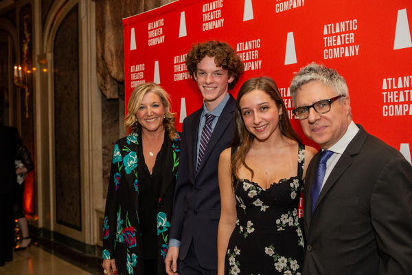 Photo Coverage: Atlantic Theatre Company Celebrates Powerhouse Women at Diva's Choice Gala Image
