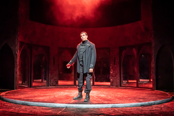 Photo Flash: Headlong Presents RICHARD III Image
