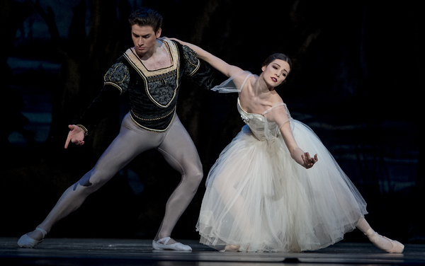 Photo Flash: GISELLE at Academy Of Music in Philadelphia Image