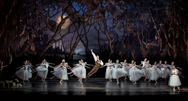 Photo Flash: GISELLE at Academy Of Music in Philadelphia Image