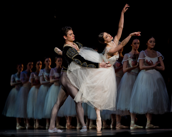 Photo Flash: GISELLE at Academy Of Music in Philadelphia Image