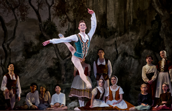 Photo Flash: GISELLE at Academy Of Music in Philadelphia Image
