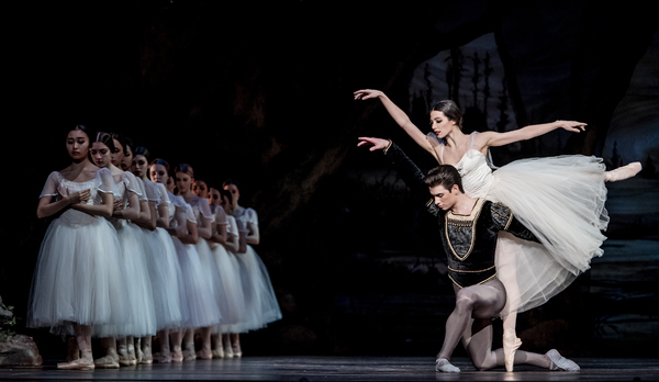 Photo Flash: GISELLE at Academy Of Music in Philadelphia Image